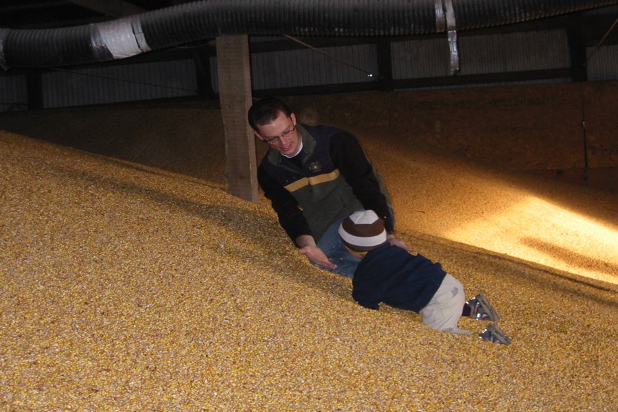 ../image/laton and miles climb the corn.jpg